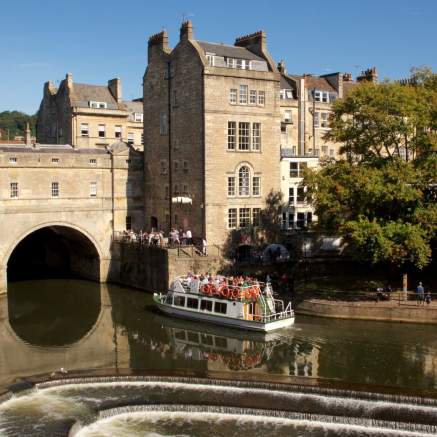 Bath Pulteney Bridge and Weir