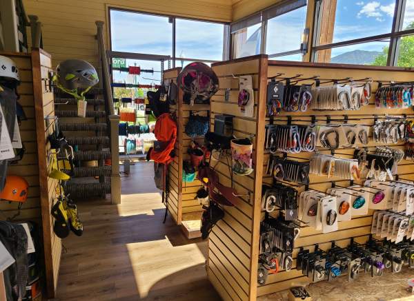 Cedar Sports Outdoor Gear and Rentals
