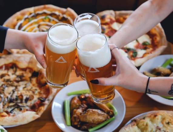 Your Guide to Happy Hour Specials in Downtown Richmond