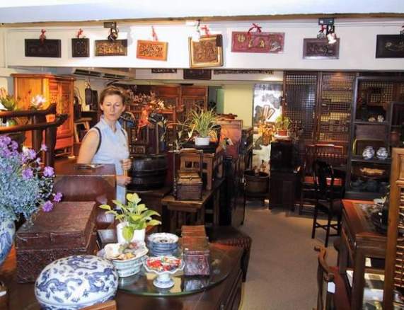 Bradley’s Antiques