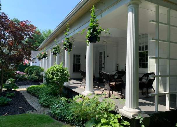 Brockamour Manor Country Inn (circa 1809)