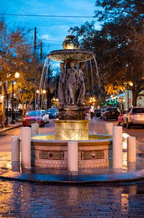A fountain in Thornton Park in Downtown Orlando