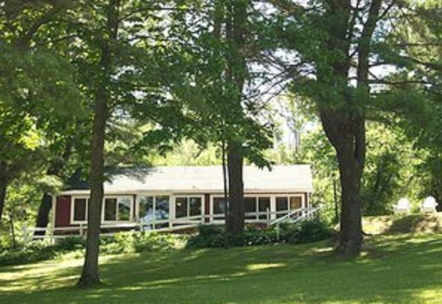 Cooperstown Twin Pine Cottage