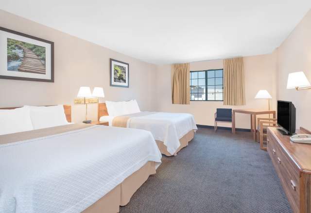 Days Inn West