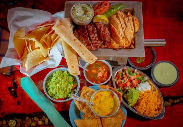 El Tiempo Cantina