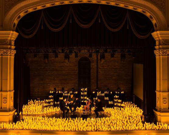 Candlelight: Tribute to Taylor Swift