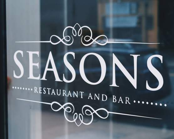 Season's Greetings: A Christmas Pop Up