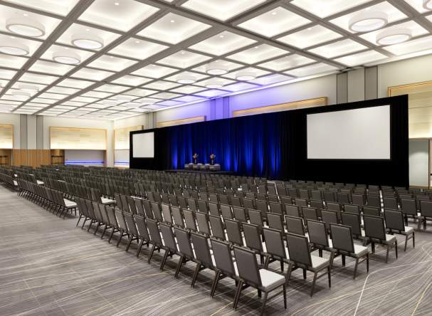 AT&T Hotel and Conference Center: Luxury on Sale