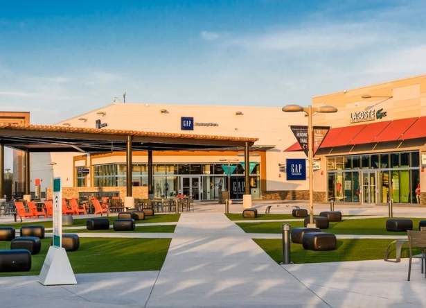 The Outlet Collection at Niagara