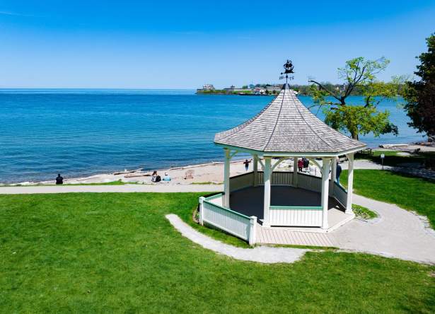 Queen’s Royal Park Gazebo