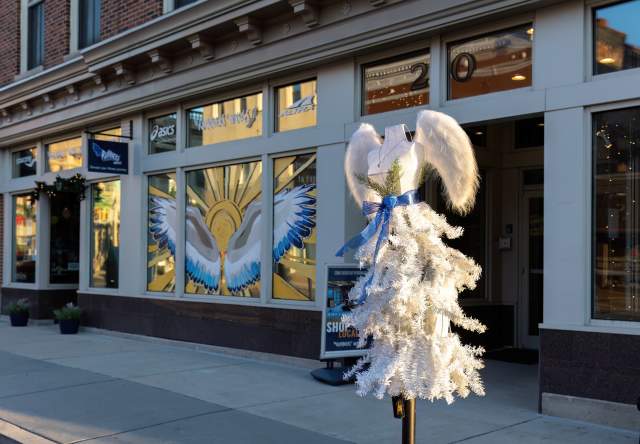 Deck the Meters: Frostburg's Festive Holiday Tradition