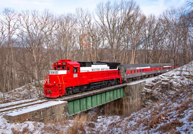 All Aboard for a Snowy Mountain Escape