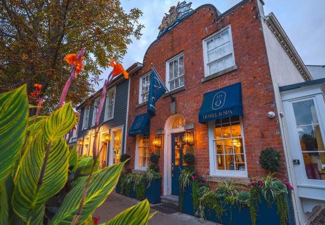 124 on Queen Hotel & Spa