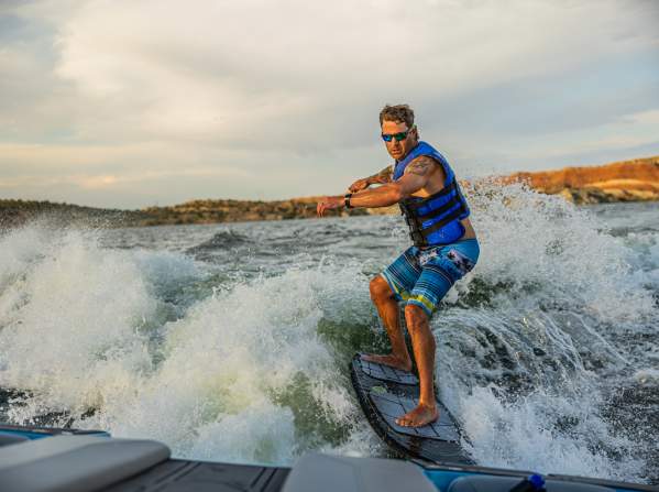 Boating at Alcova Reservoir