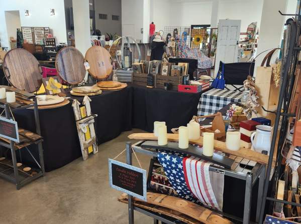 The Barn by the Five Deuces Barn Lights & Mistletoe Nights