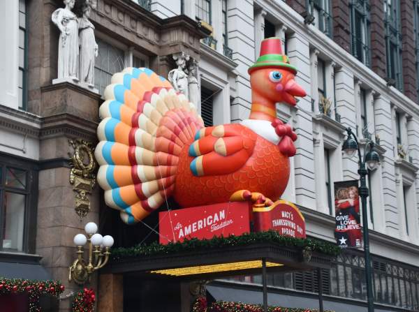 Book These Hotels Near the Macy’s Thanksgiving Day Parade For Fabulous Views