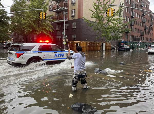 New York begins drying out after being stunned and soaked by record-breaking rainfall