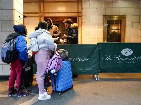 Migrant families begin leaving NYC hotels as first eviction notices kick in