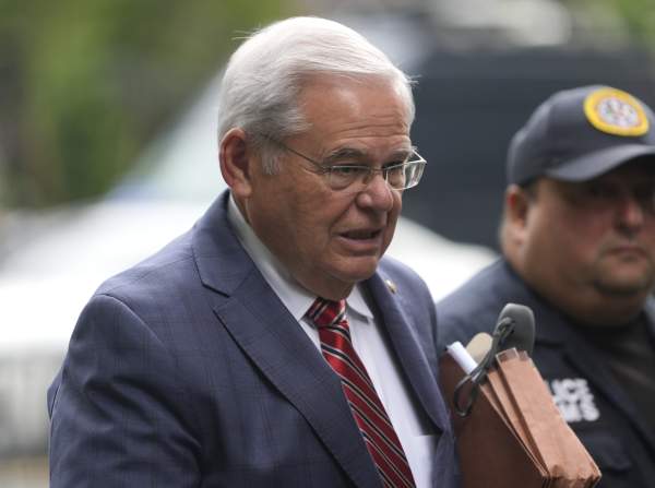 Second day of jury deliberations in Menendez's bribery trial