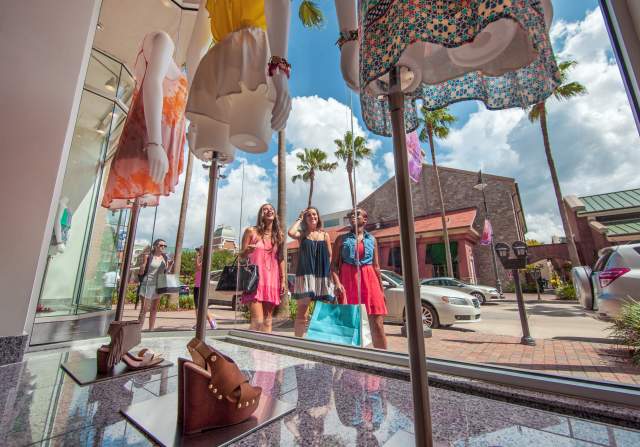 Holiday Shopping in Baton Rouge | Markets & Boutiques