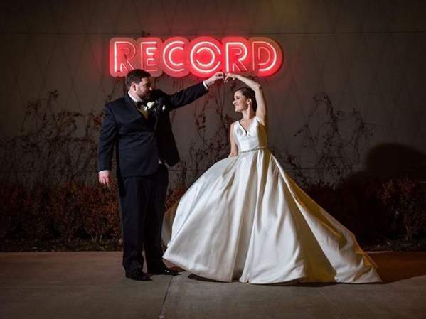 Record Wedding