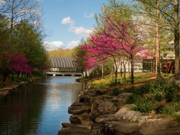 Your *Revised* Guide to the Spring Season, Courtesy of Crystal Bridges