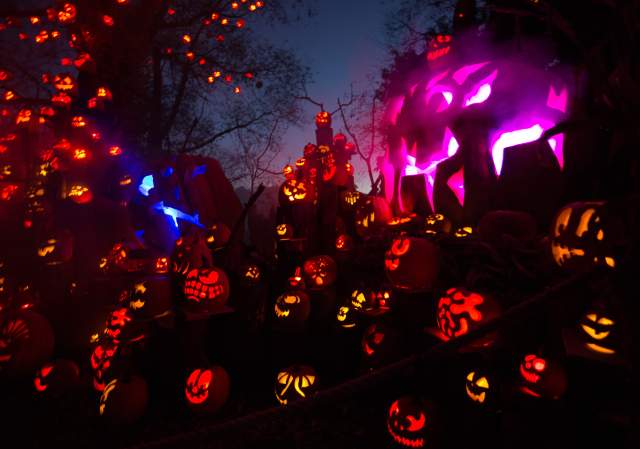 Jack-O-Lantern Spectacular at the Roger Williams Park Zoo