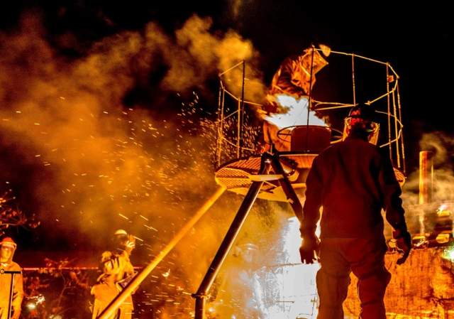 Annual Iron Pour at The Steel Yard