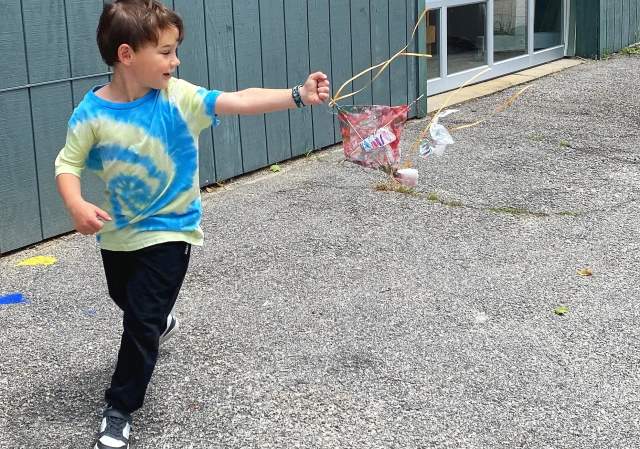 Family Day: Kite-Making + Jamestown Nature Walk
