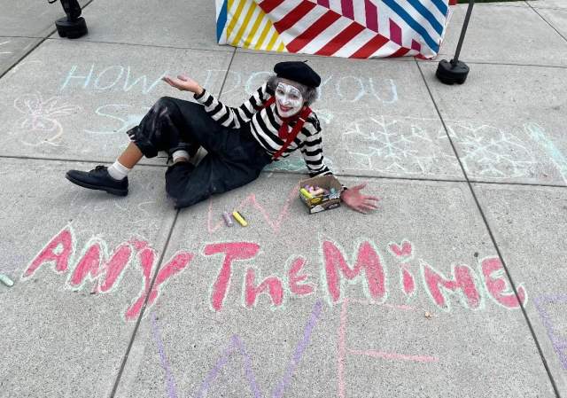 Amy the Mime