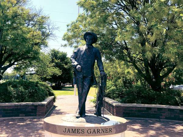 James Garner Statue