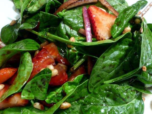 Strawberry Spinach Salad