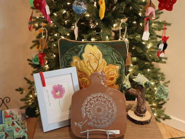 Deck the Halls Artisan Market