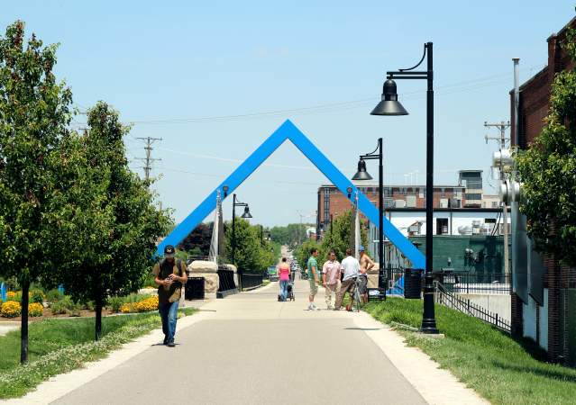 Media Asset_B-Line Trail