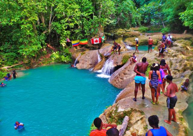 Experiences in Jamaica: Blue Hole
