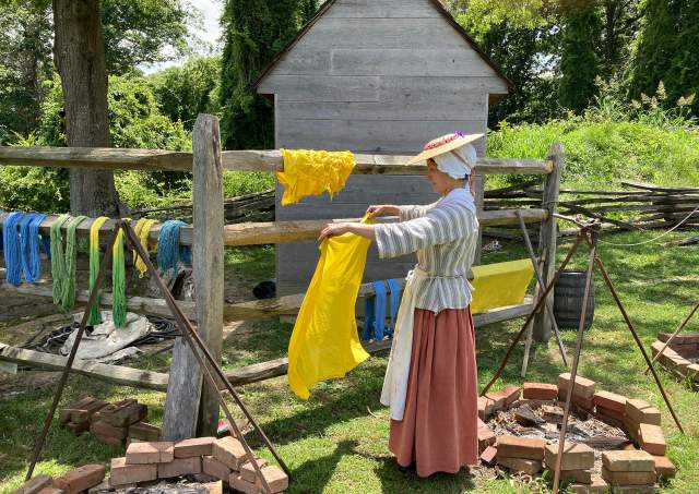 Fashion in Revolutionary Williamsburg: Identity, Culture & Resistance