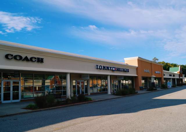 Top Shopping Finds at Williamsburg Premium Outlets
