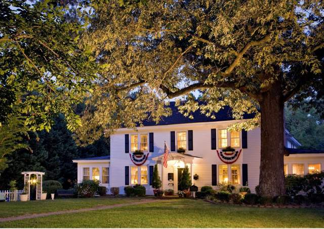Fall In Love With Bed And Breakfasts In Williamsburg, VA