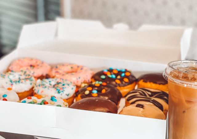 Where to Savor Holiday Sweets in Williamsburg