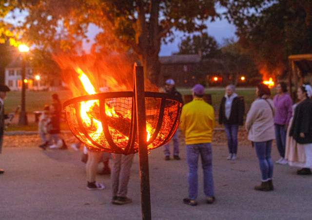 Guide to the Top Ghost Tours in Williamsburg