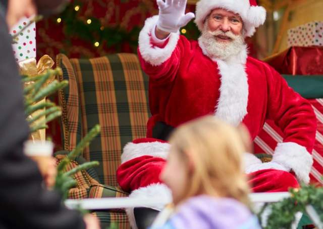 A New Holiday Tradition With The Williamsburg Christmas Market