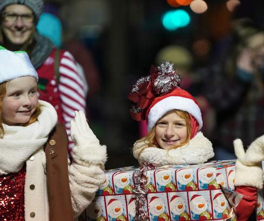 Downtown Oshkosh Holiday Parade