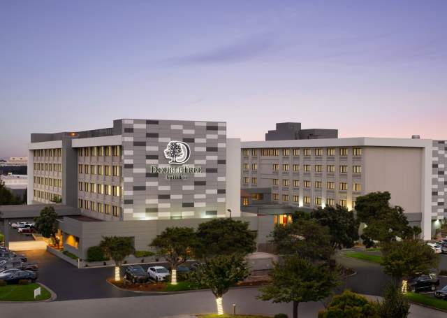 DoubleTree by Hilton San Francisco South Airport Blvd