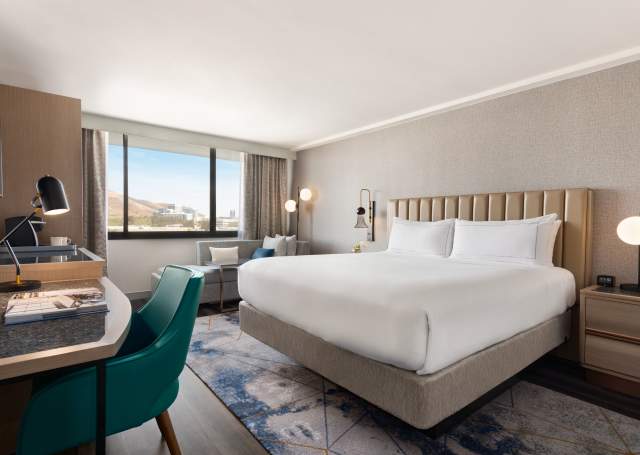 DoubleTree by Hilton San Francisco South Airport Blvd