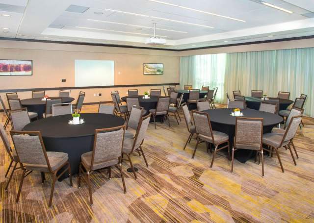 Courtyard Redwood City