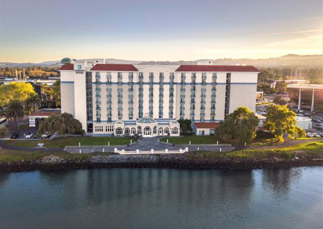 Embassy Suites San Francisco Airport - Waterfront