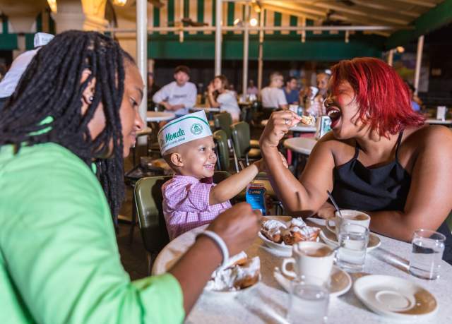 Beignets at Cafe du Monde