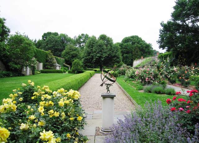 Andalusia House and Gardens