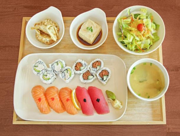 KOMOREBI SUSHI & ROLLS