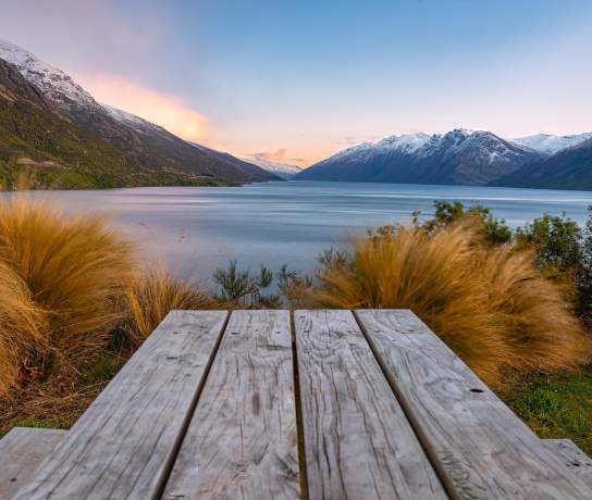 Picnic table overlooking Lake Whakatipu in Kingston